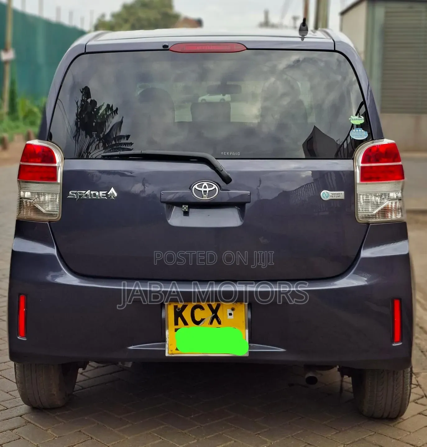 Toyota Spade 2012 Gray