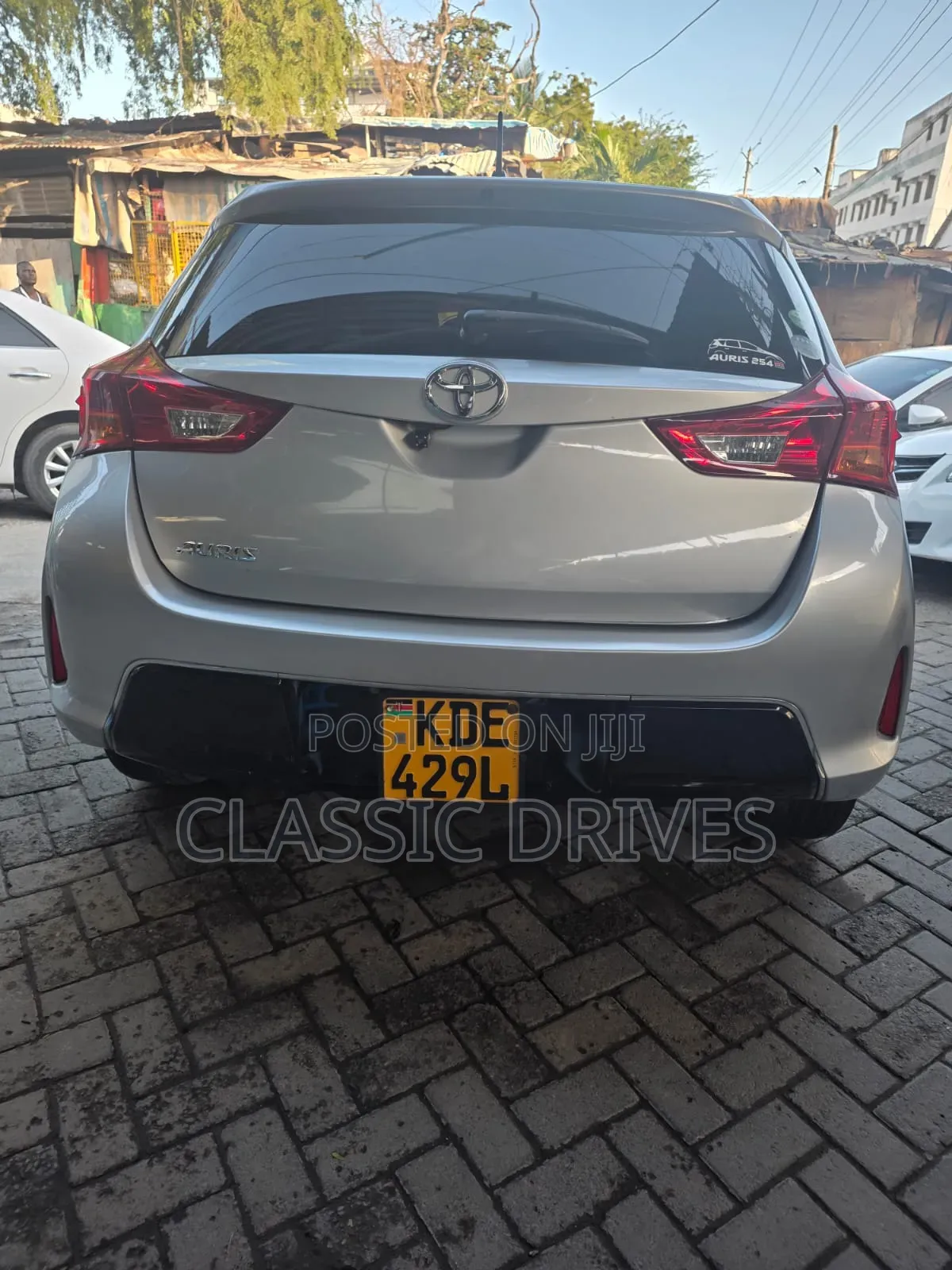 Toyota Auris 2014 Silver