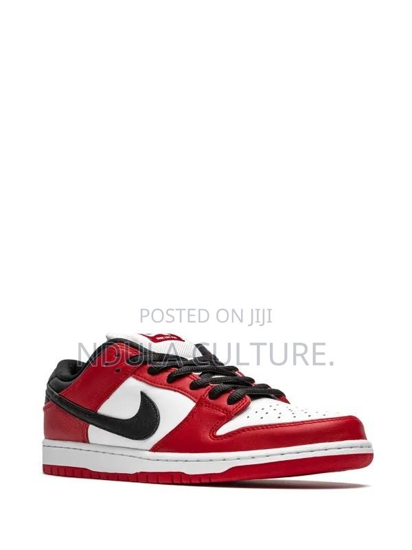 Nike SB Dunk Low Pro 'Chicago' - thumbnail 3