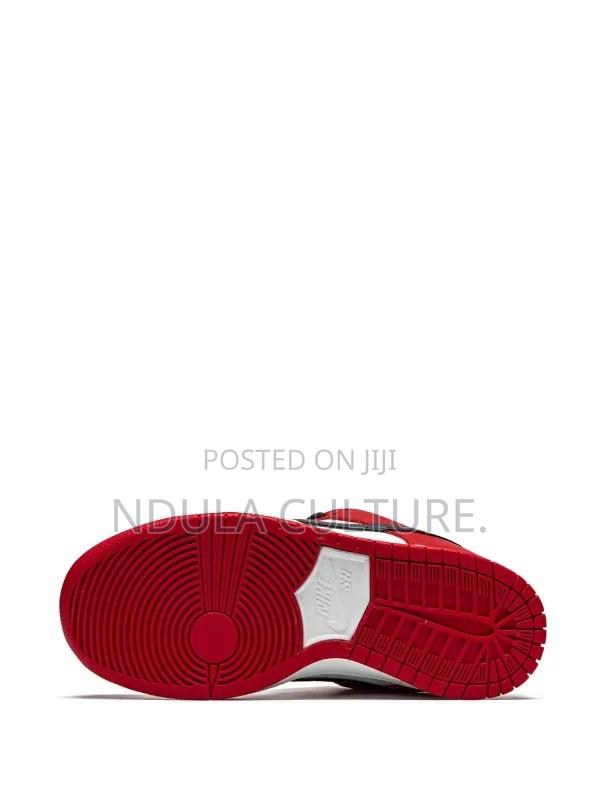 Nike SB Dunk Low Pro 'Chicago' - thumbnail 4