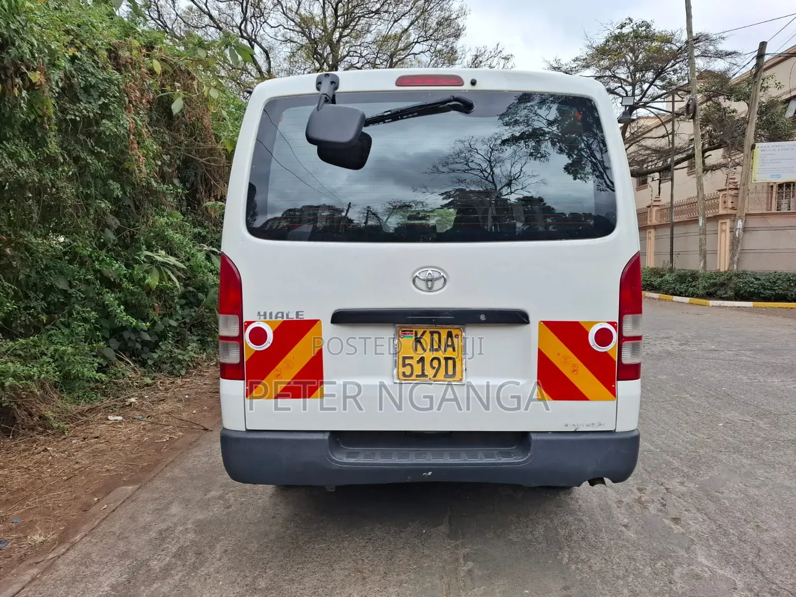 Toyota HiAce 2014 White