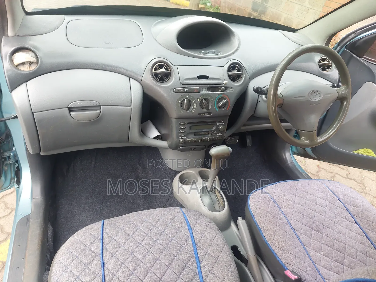 Toyota Vitz 2006 Blue