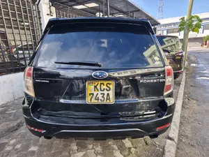 Subaru Forester 2011 Black