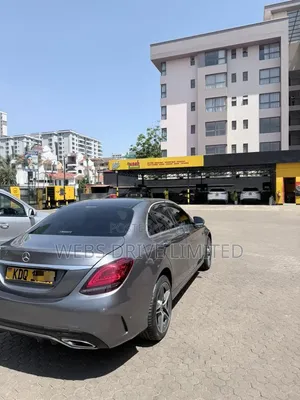 Mercedes-Benz C200 2018 Gray
