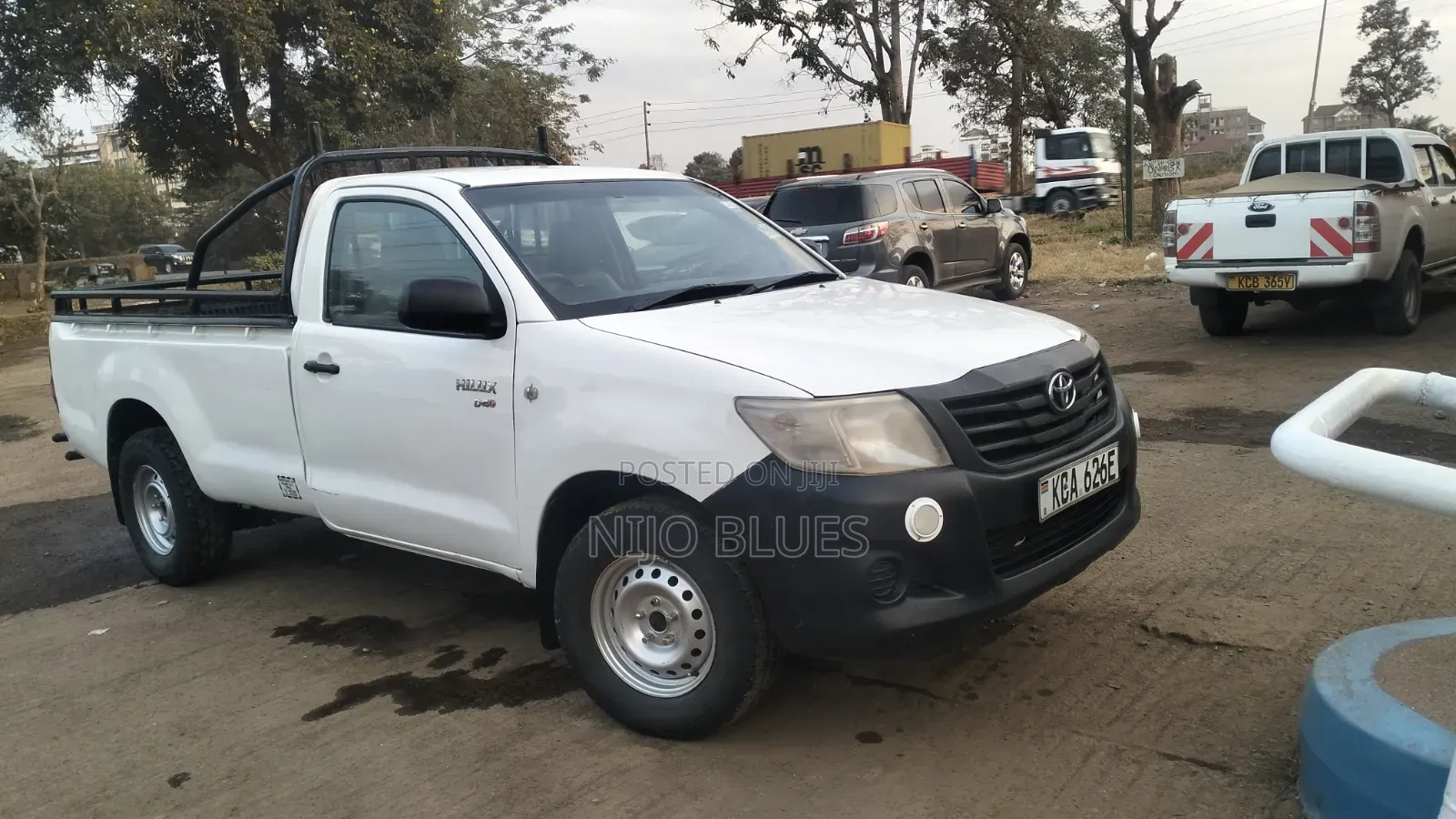 Toyota Hilux 2014 White