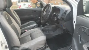 Toyota Hilux 2014 White