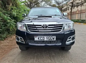 Toyota Hilux 2012 Black