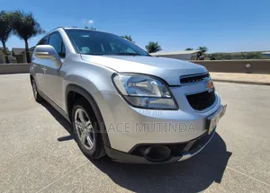 Chevrolet Orlando 2014 Silver