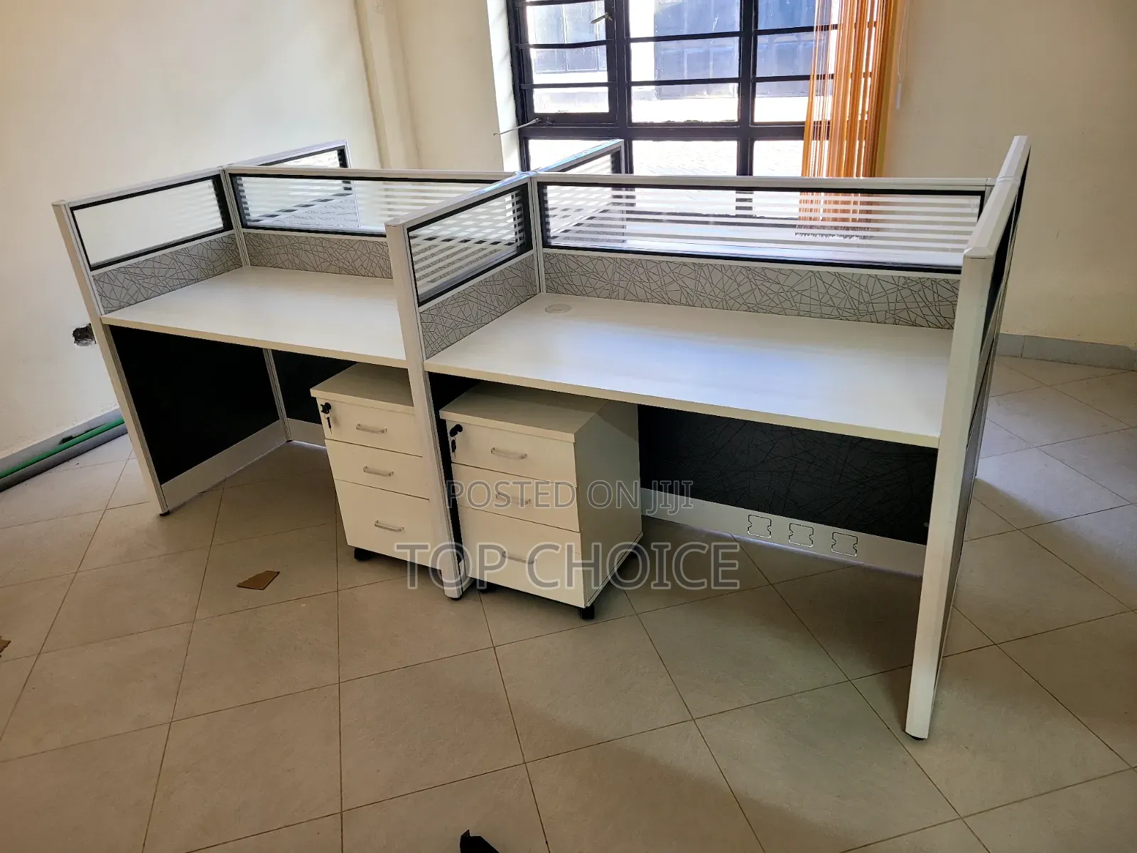 4 - Way Workstations