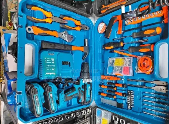 Makita Cordless Drill 36 Volts With Electrician Tools