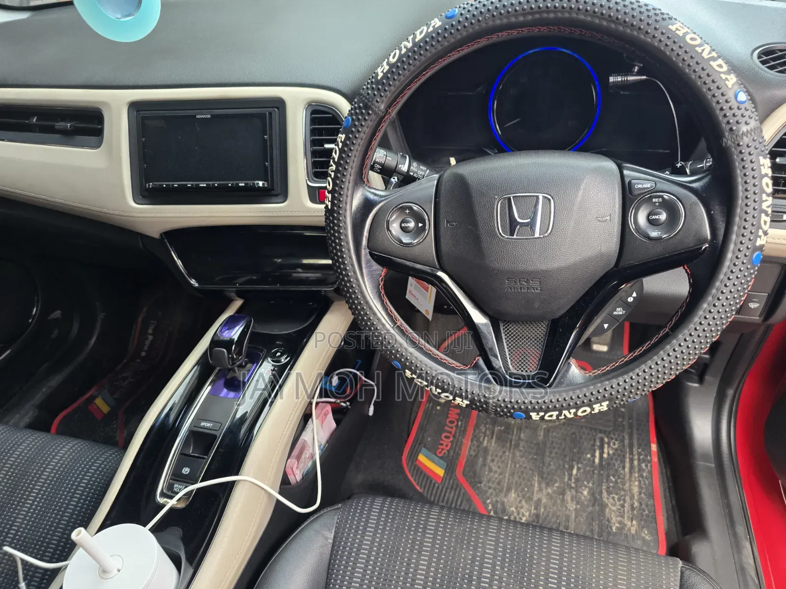 Honda Vezel 2016 Maroon