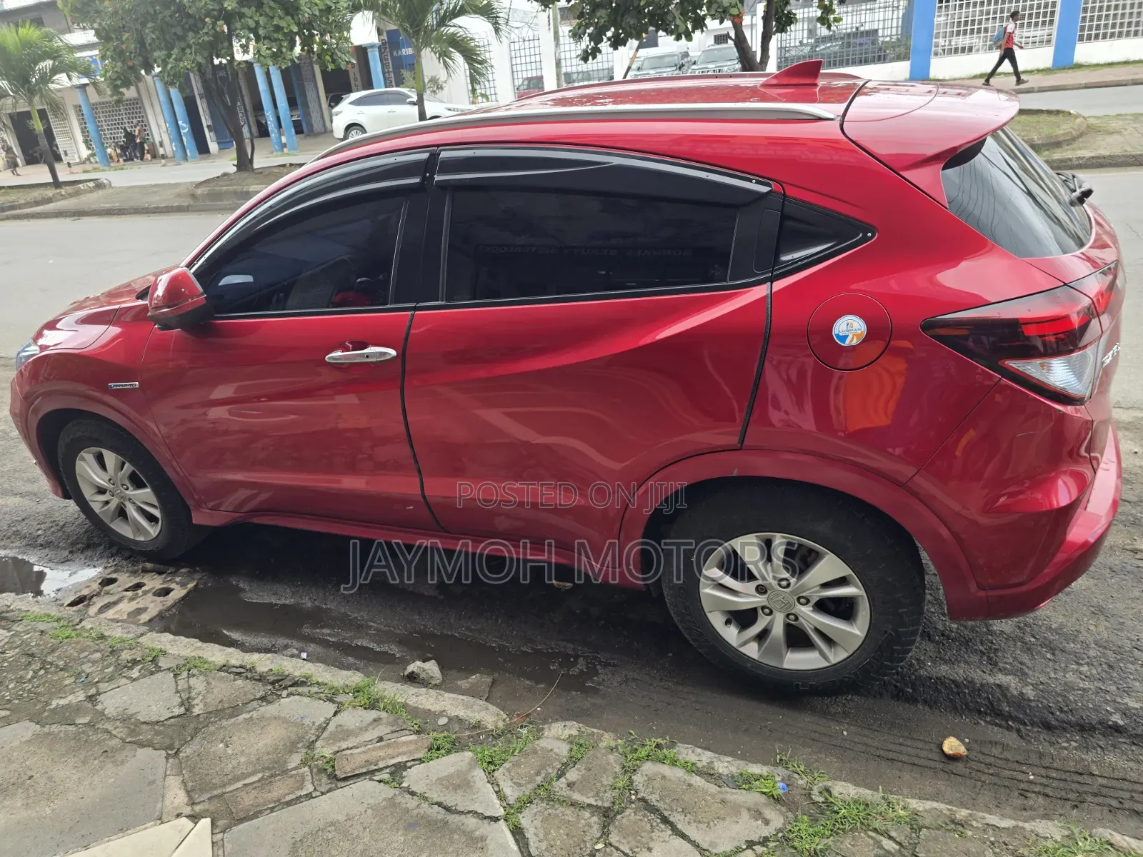 Honda Vezel 2016 Maroon
