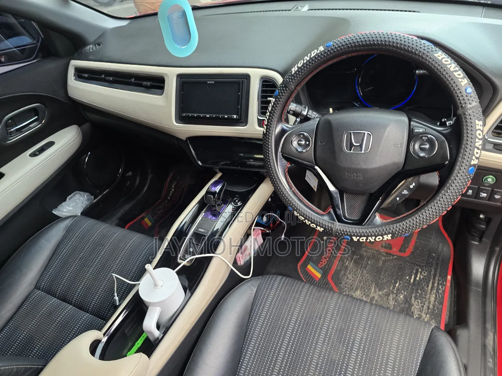 Honda Vezel 2016 Maroon