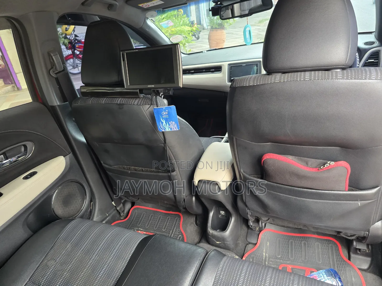 Honda Vezel 2016 Maroon