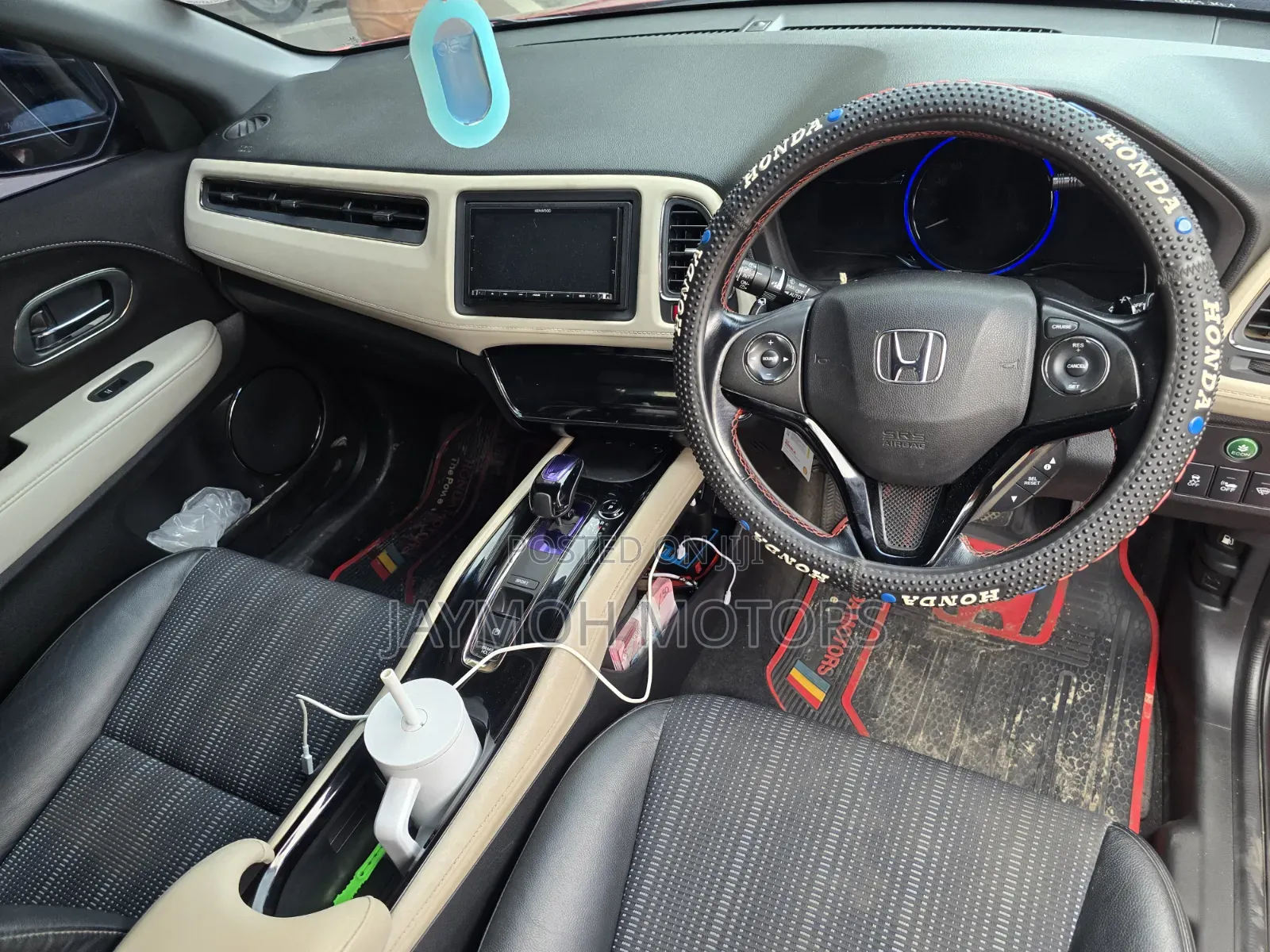 Honda Vezel 2016 Maroon