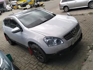 Nissan Dualis 2011 Silver