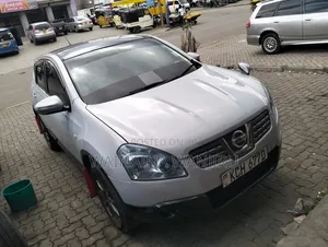Nissan Dualis 2011 Silver