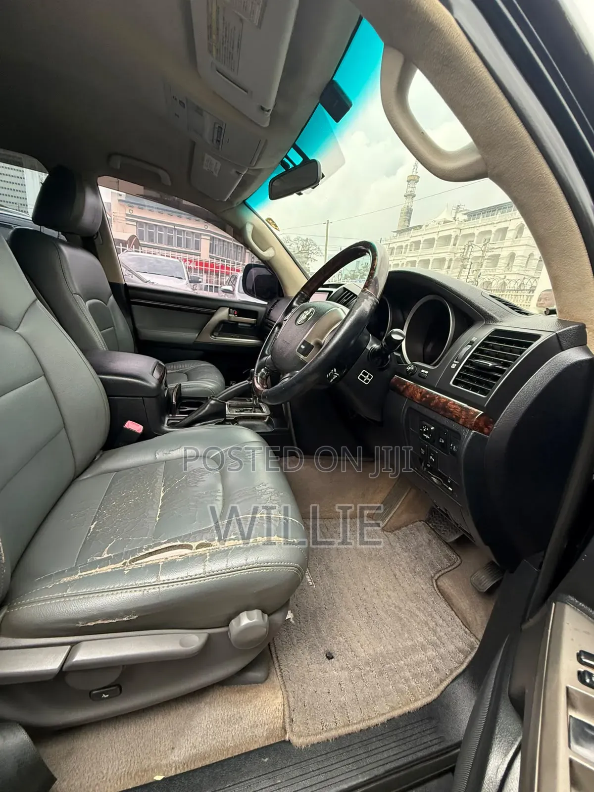 Toyota Land Cruiser 2010 Black