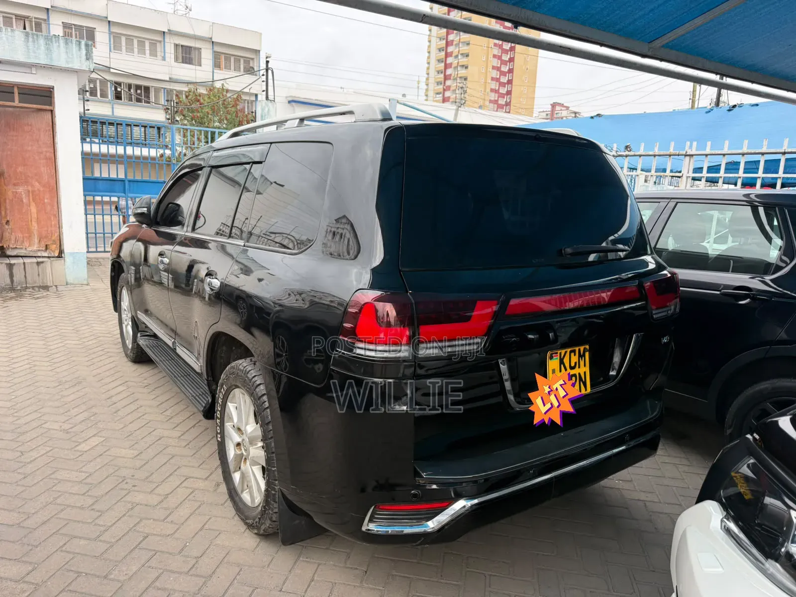 Toyota Land Cruiser 2010 Black