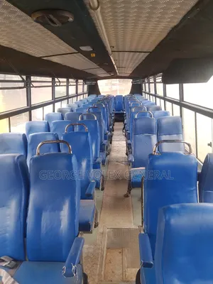 Isuzu Executive Bus 2011 Yellow