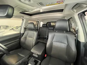 Toyota Land Cruiser Prado 2019 White
