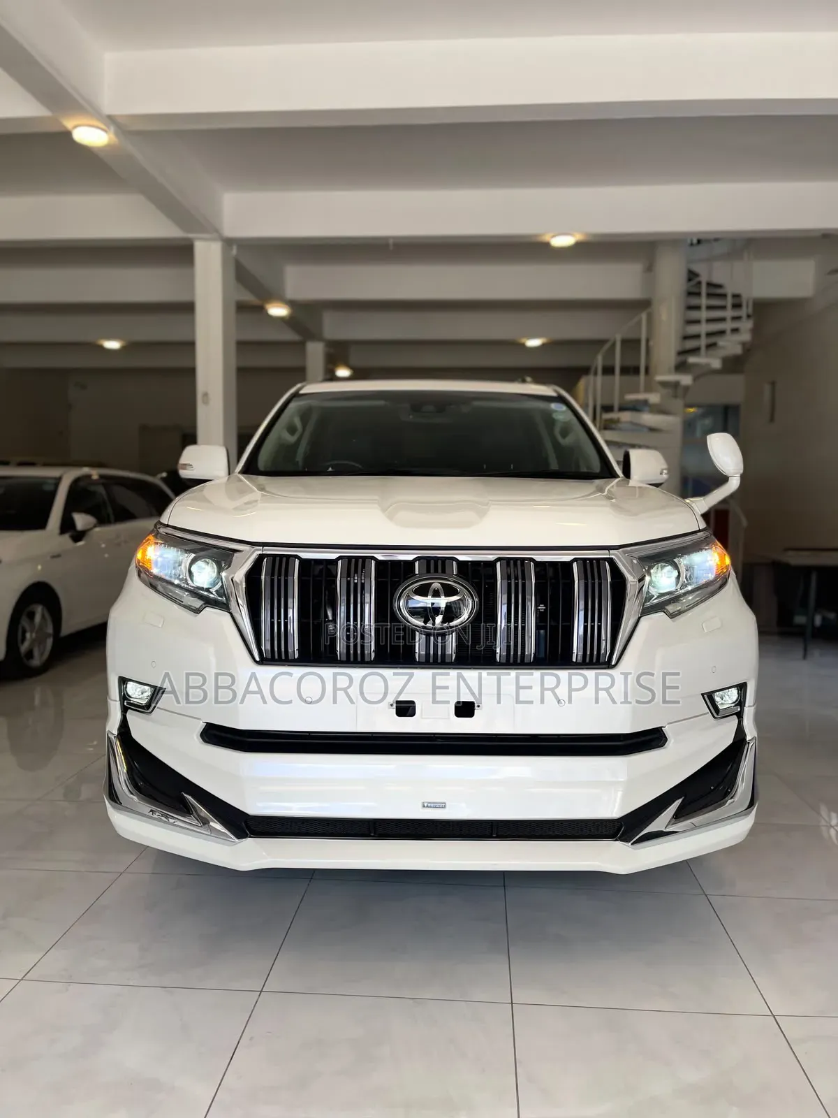 Toyota Land Cruiser Prado 2019 White