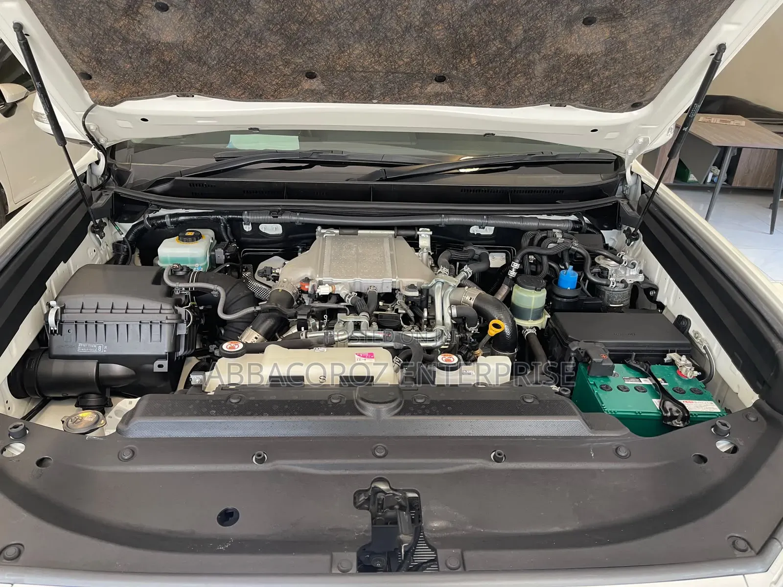 Toyota Land Cruiser Prado 2019 White