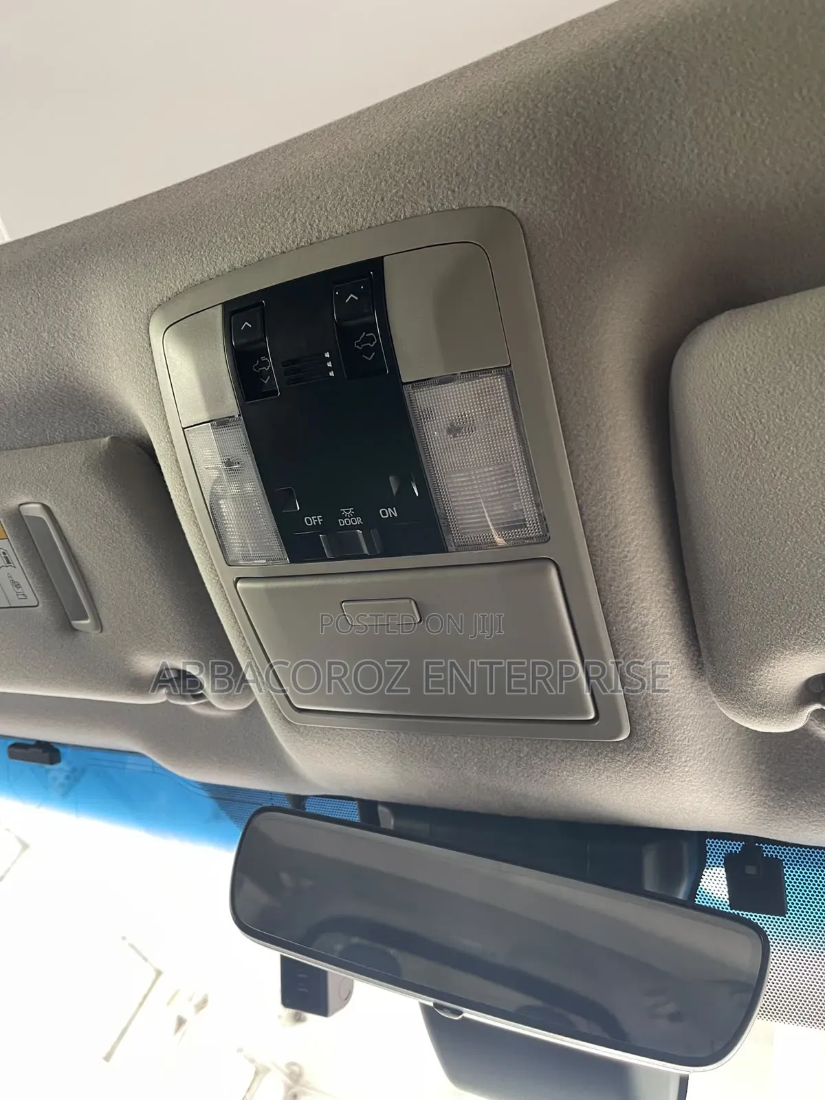 Toyota Land Cruiser Prado 2019 White