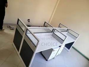 White - Black 4-Way Workstations