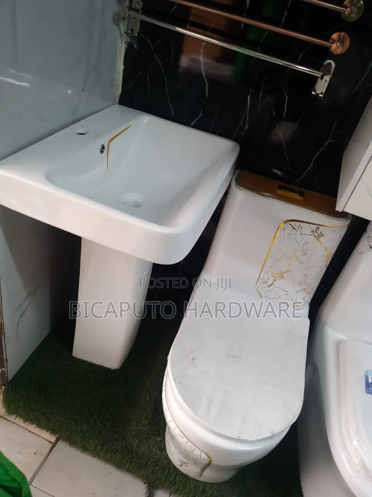 Wc Toilet With Hand Wash Basin
