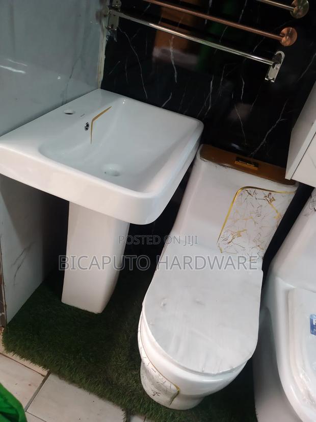 Wc Toilet With Hand Wash Basin
