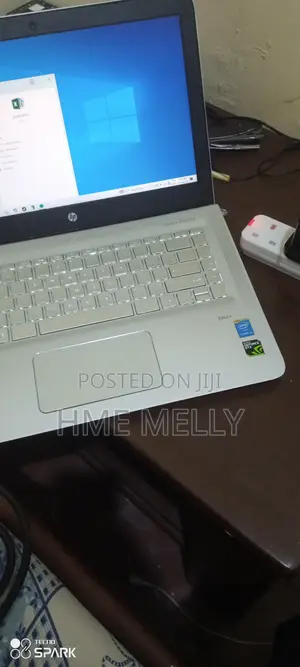 Laptop HP Envy 15 16GB Intel Core i5 HDD 1T
