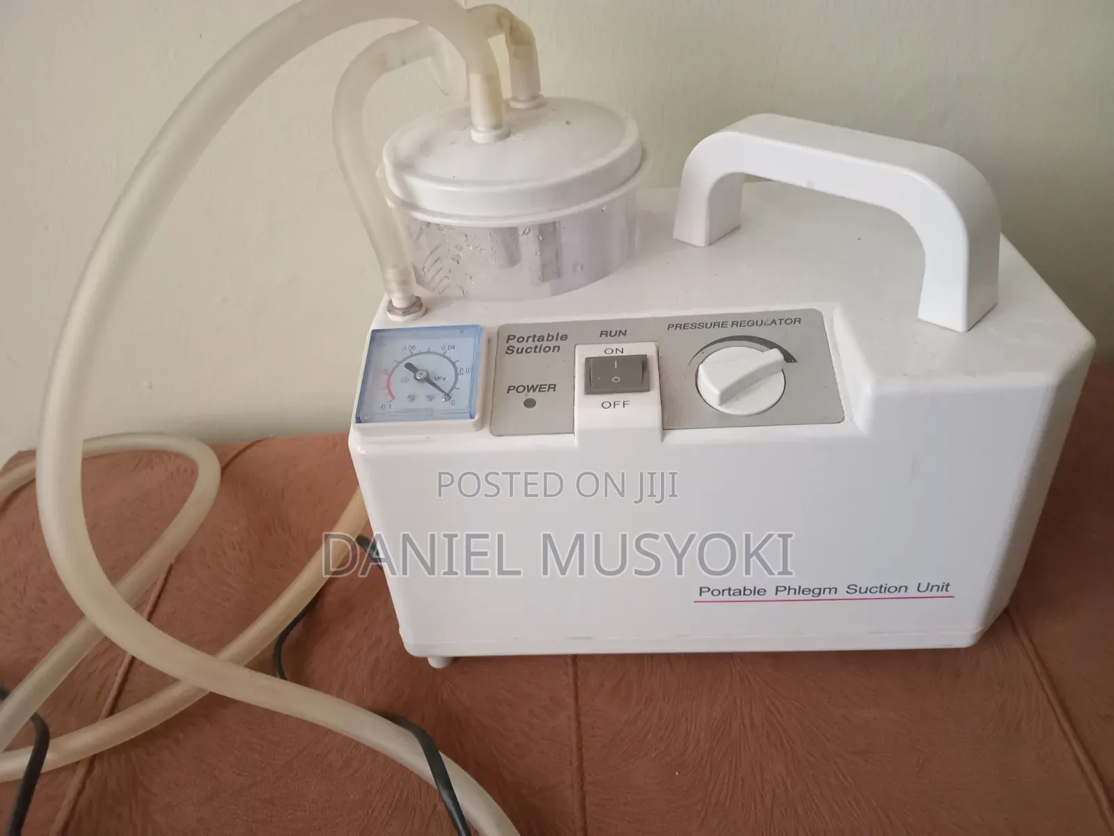 Portable Phlegm Suction Machine / Suction Unit