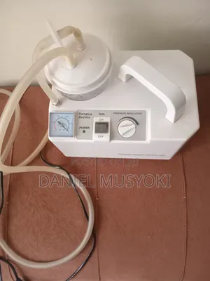 Portable Phlegm Suction Machine / Suction Unit