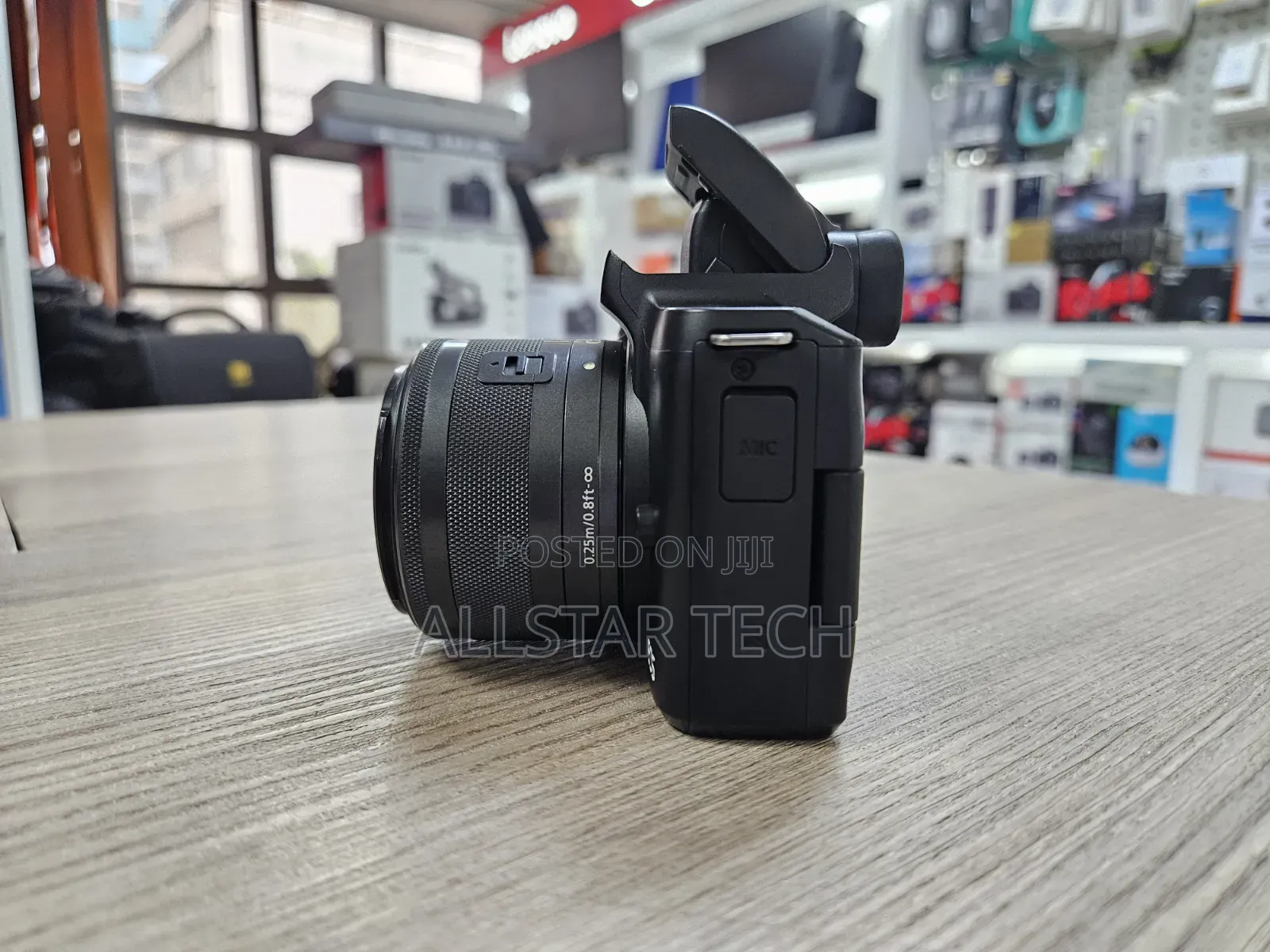 Canon Mirrorless M50 With 15-45mm F3.5