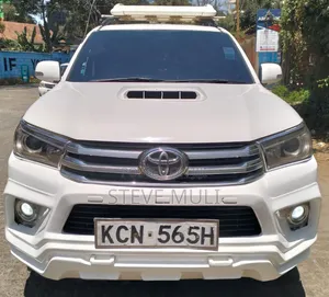 Toyota Hilux 2012 White