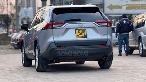 Toyota RAV4 2019 Silver