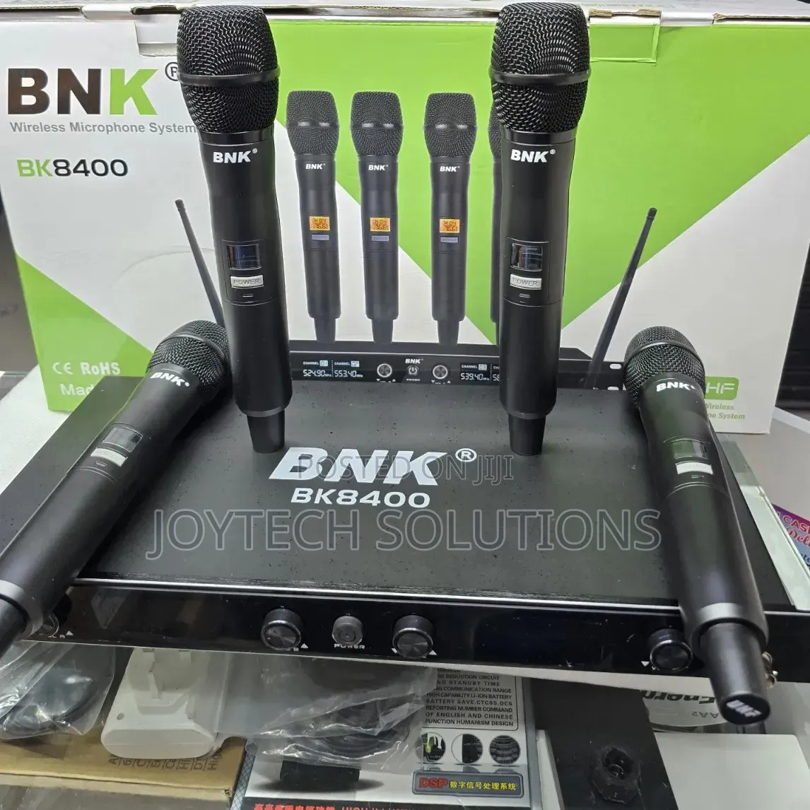 🚨 BNK BK8400 4-Channel Wireless Microphone System – Professional