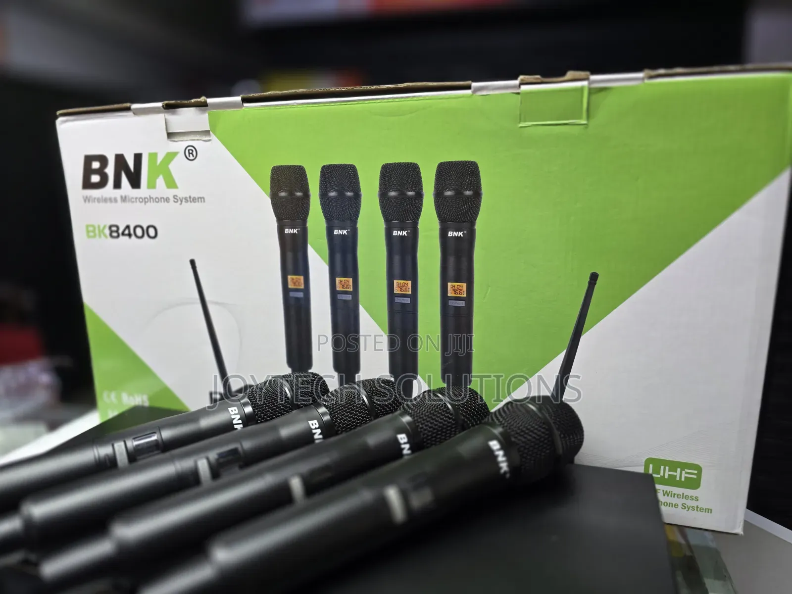 💎 Premium BNK BK8400 Wireless Mic Set – 4 Handheld Microphones