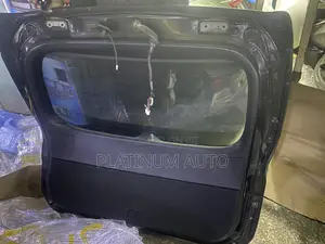 Toyota Harrier Boot 3015