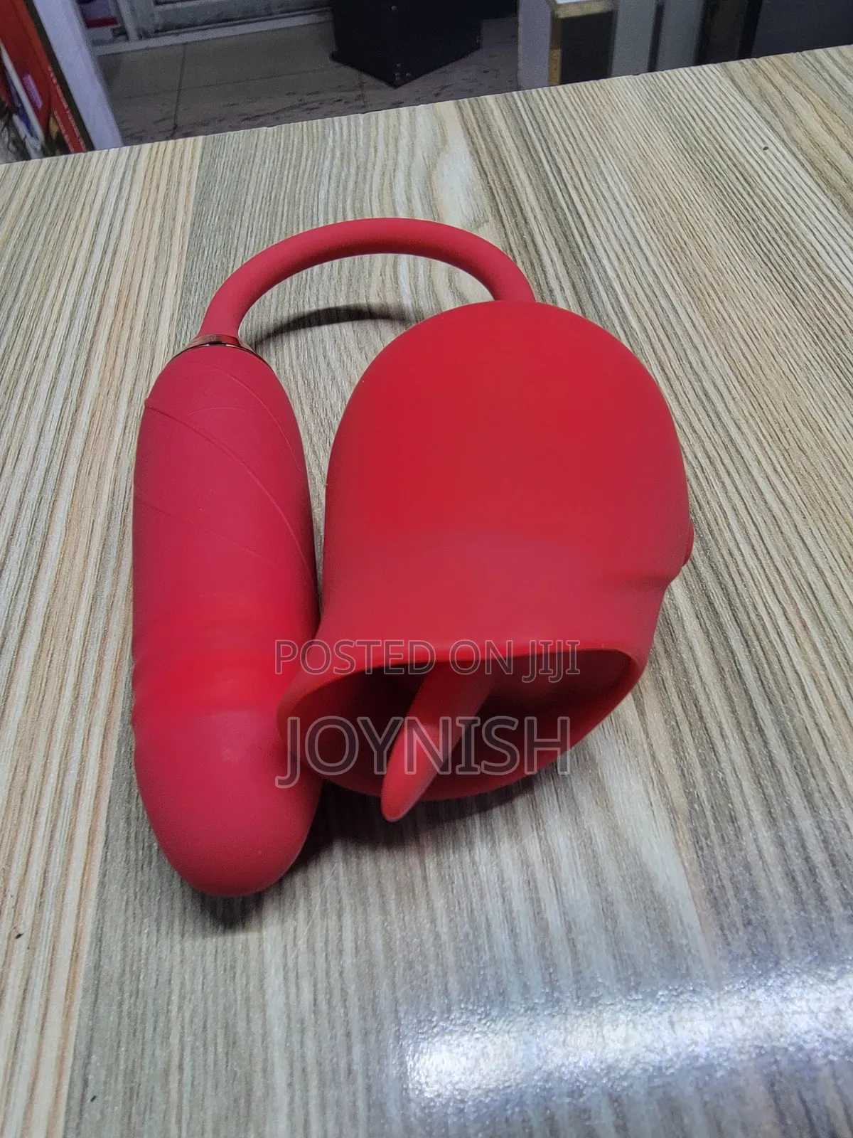 Rose Vibrator With Tongue