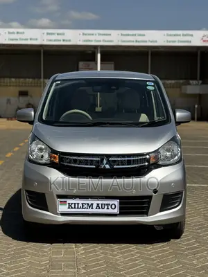 Mitsubishi EK Wagon 660 FWD 2019 Silver