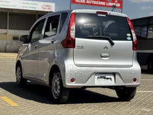Mitsubishi EK Wagon 660 FWD 2019 Silver