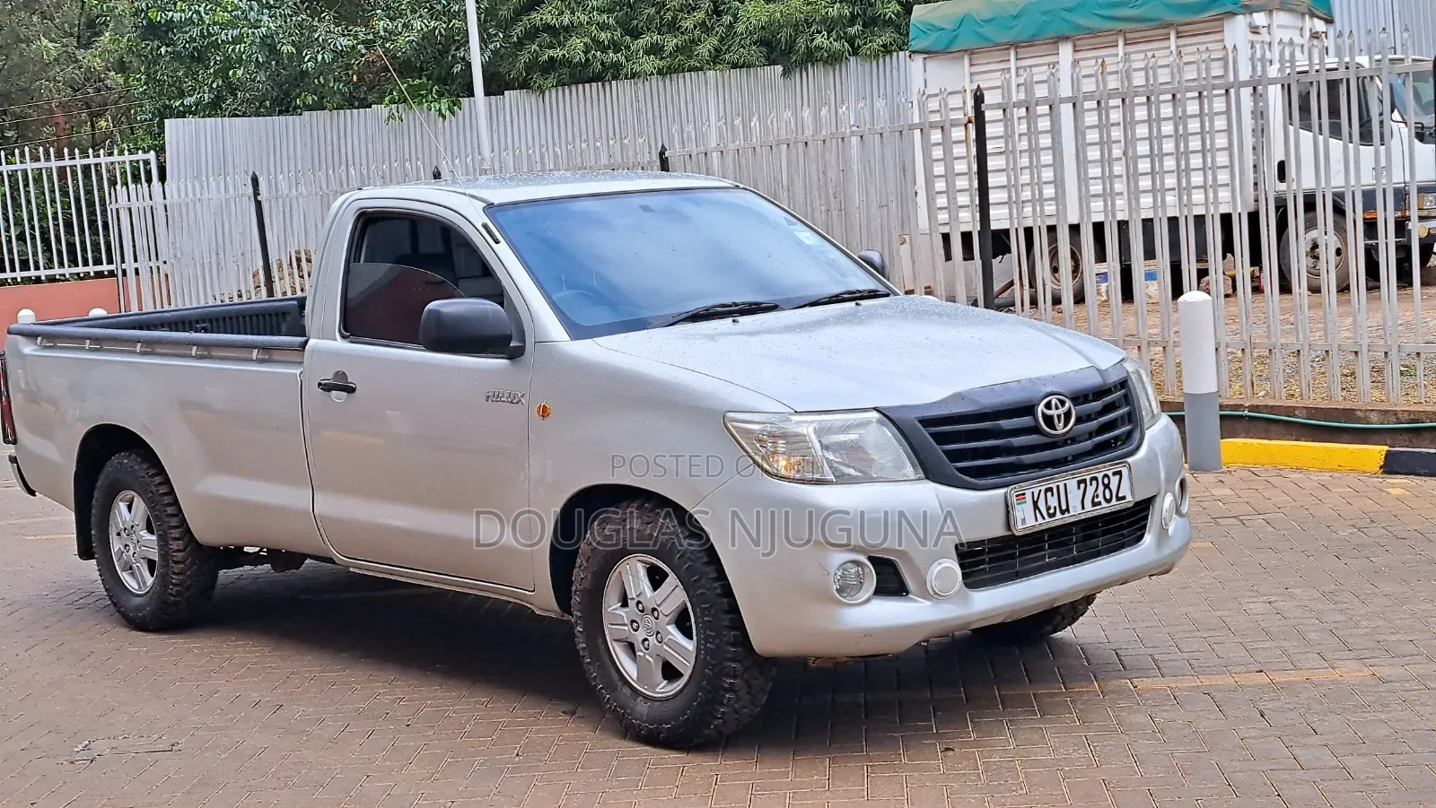 Toyota Hilux 2.5 D-4D SRX 2012 Silver