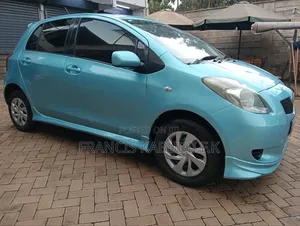 Toyota Vitz 2006 Blue
