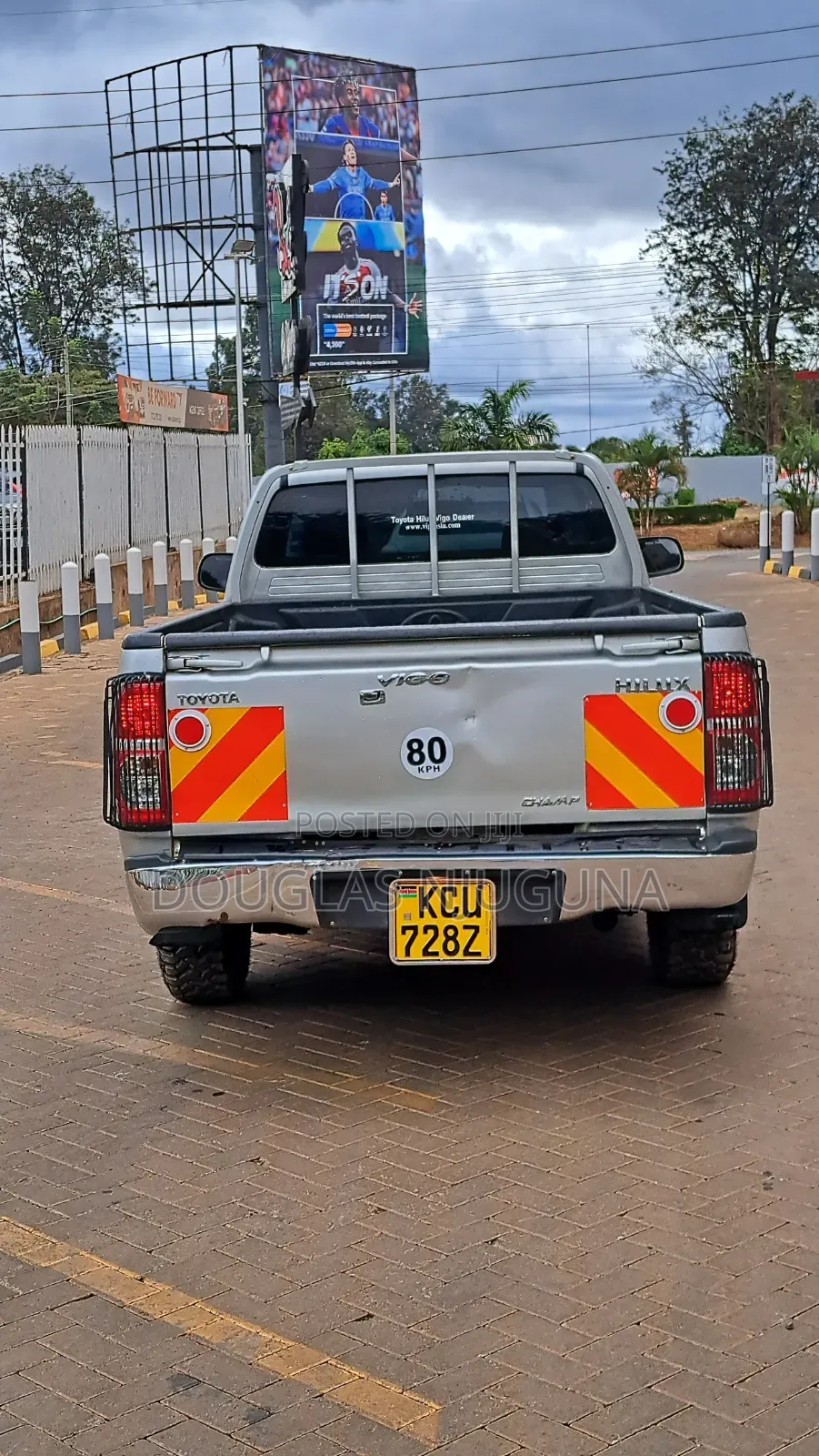 Toyota Hilux 2.5 D-4D SRX 2012 Silver