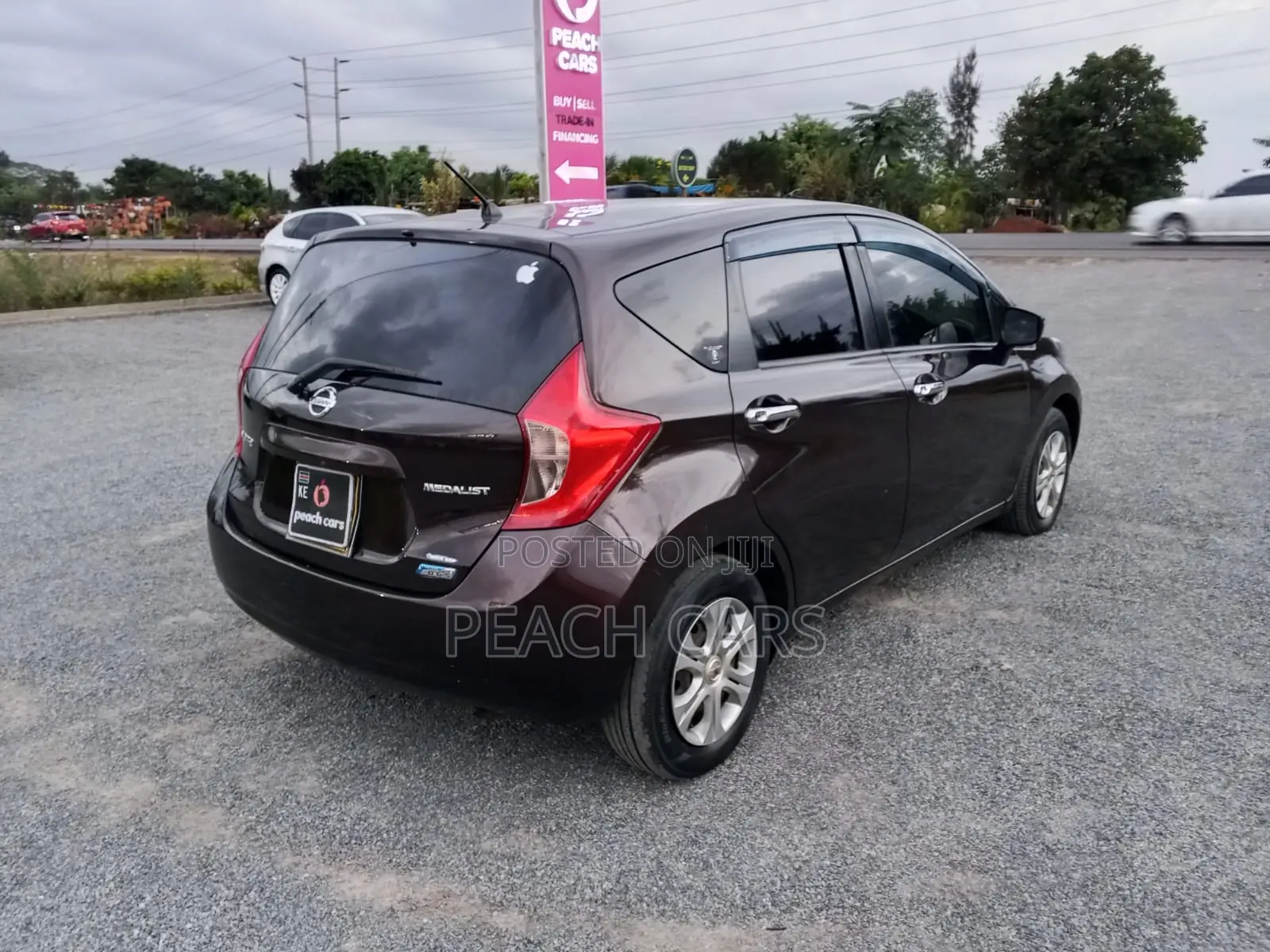 Nissan Note 2016 Brown