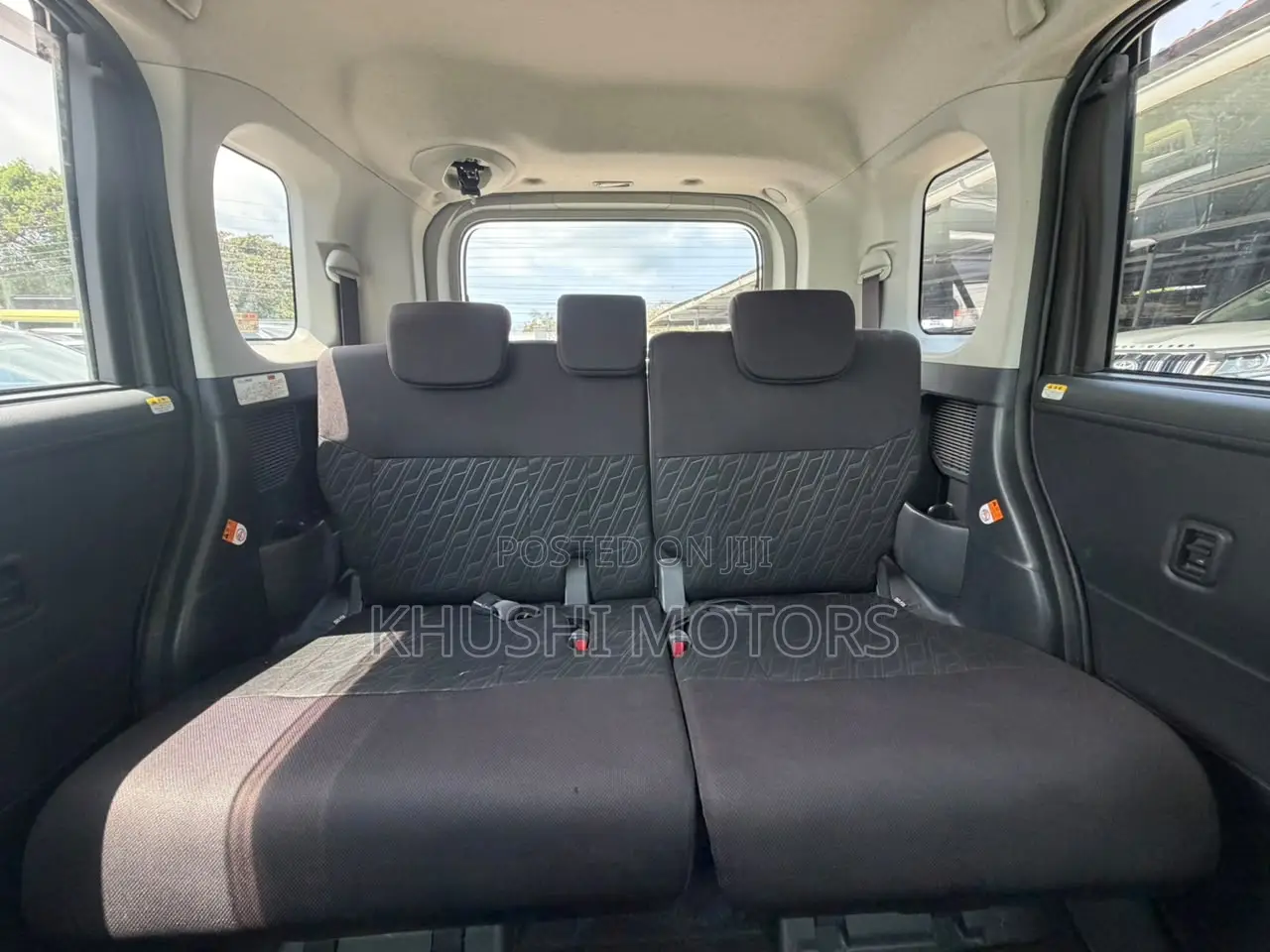 Toyota Roomy 2019 Brown