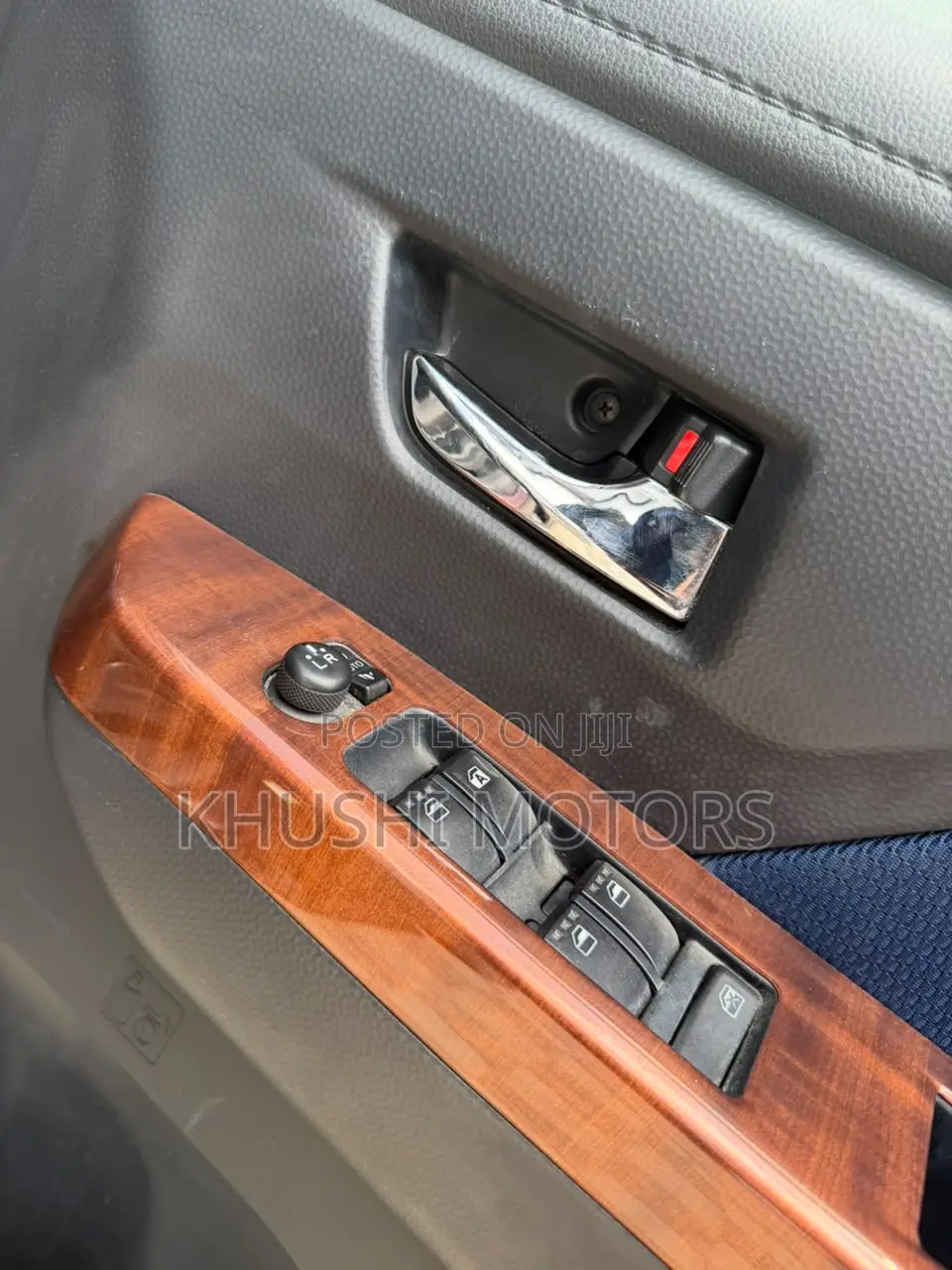 Toyota Roomy 2019 Brown