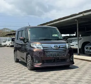 Toyota Roomy 2019 Brown